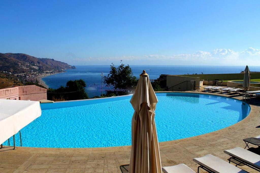 Taormina Seaview Apartment - Taormina Holidays מראה חיצוני תמונה