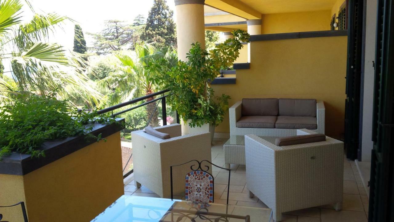 Taormina Seaview Apartment - Taormina Holidays מראה חיצוני תמונה